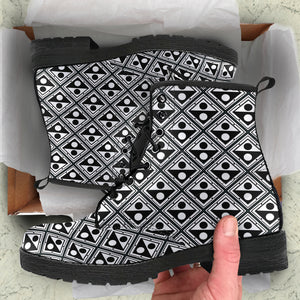 Mosaic BW Boots